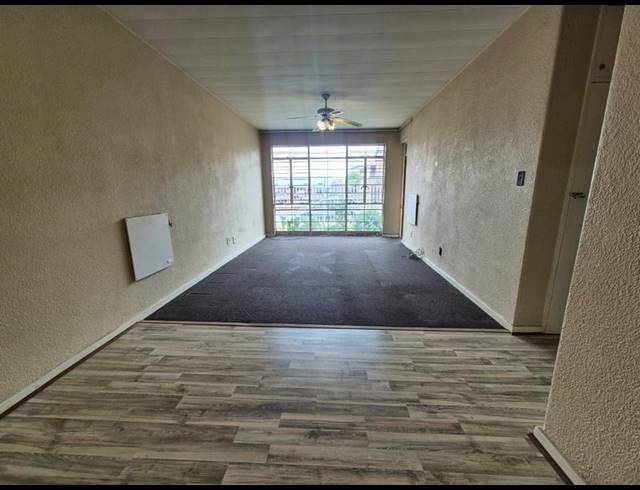 2 BEDROOM APARTMENT FOR SALE IN NEW REDRUTH